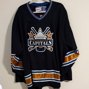 CCM official vintage Washington Capitals Black and Gold  Hockey Jersey XXL 90s